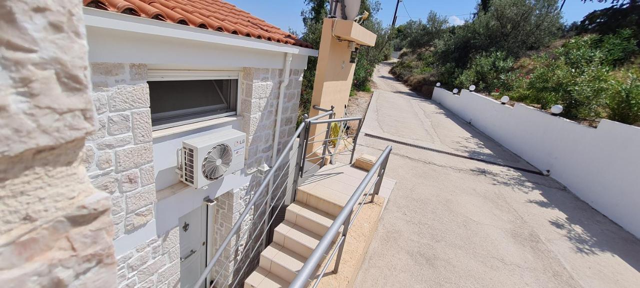 Stone House In Olive Grove Villa Tolo Exterior photo